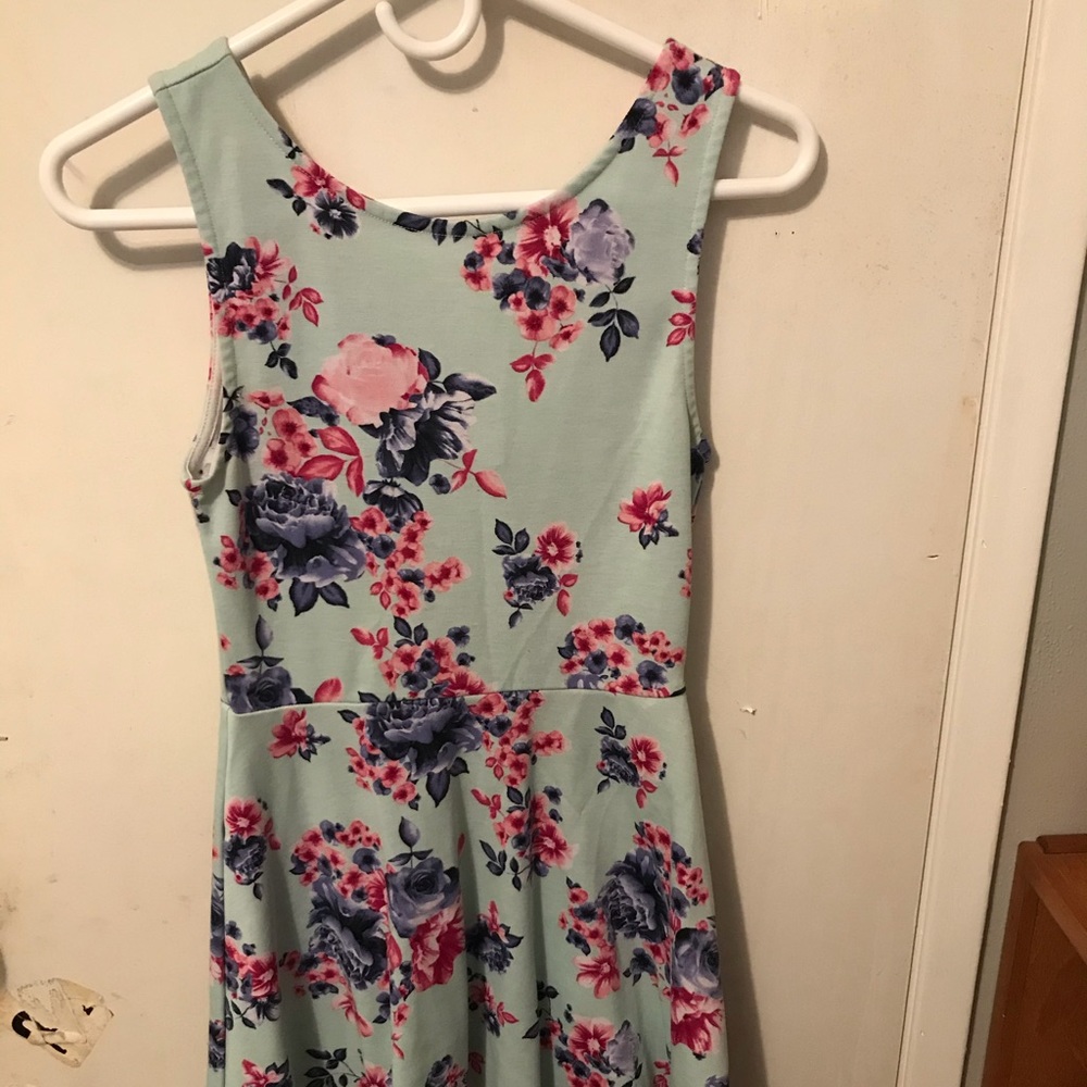 Blue Floral Size 8 Dress